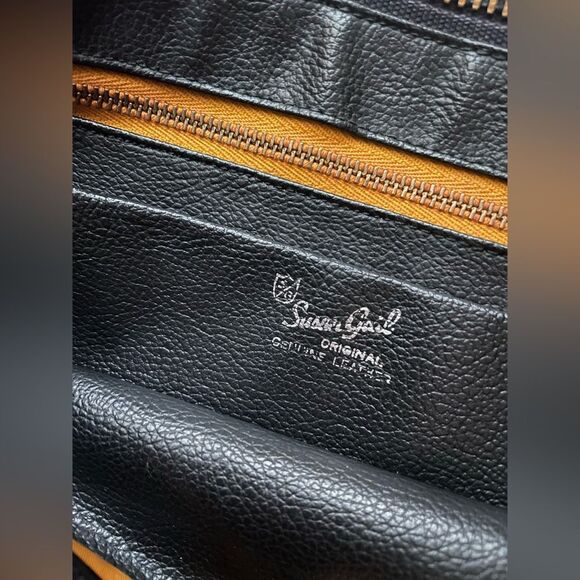 Vintage Susan Gail Leather and Suede Black Handbag - Picture 5 of 10